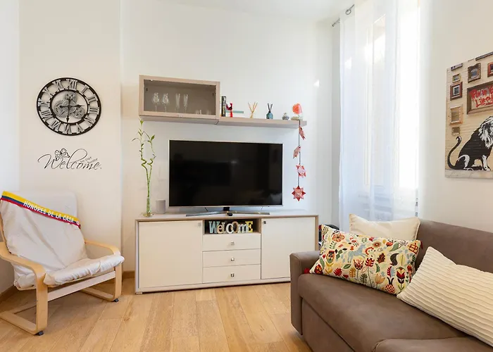 Nice Flat Milan 50M Station!
